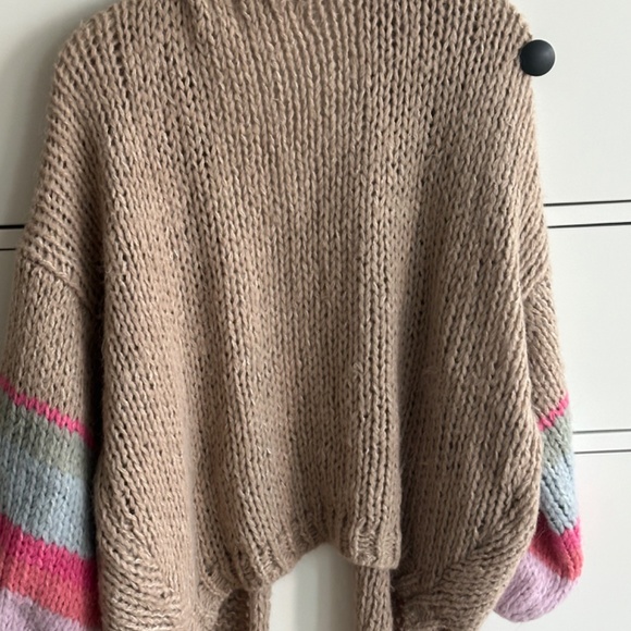 Cardigan - Picture 4 of 4